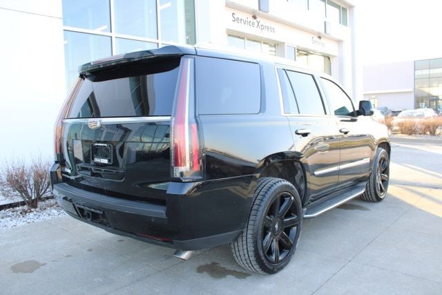 2016 Cadillac Escalade Luxury