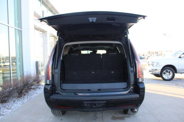 2016 Cadillac Escalade Luxury