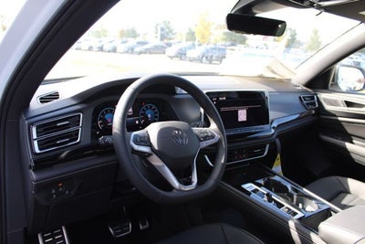 2026 Volkswagen Atlas Cross Sport 2.0T SEL R-Line Black