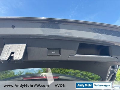 2026 Volkswagen Atlas Cross Sport 2.0T SEL R-Line Black