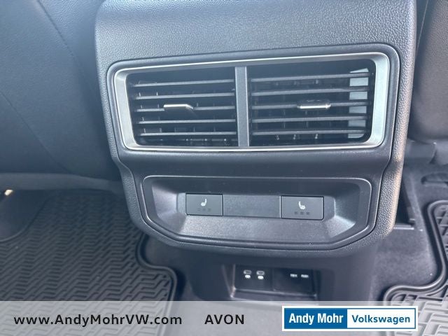 2026 Volkswagen Atlas Cross Sport 2.0T SEL R-Line Black