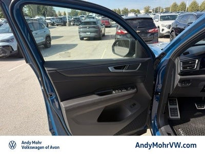 2026 Volkswagen Atlas Cross Sport 2.0T SEL R-Line Black