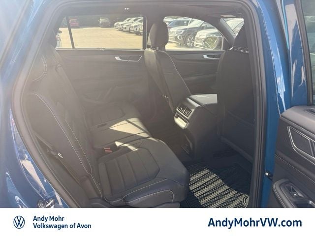 2026 Volkswagen Atlas Cross Sport 2.0T SEL R-Line Black