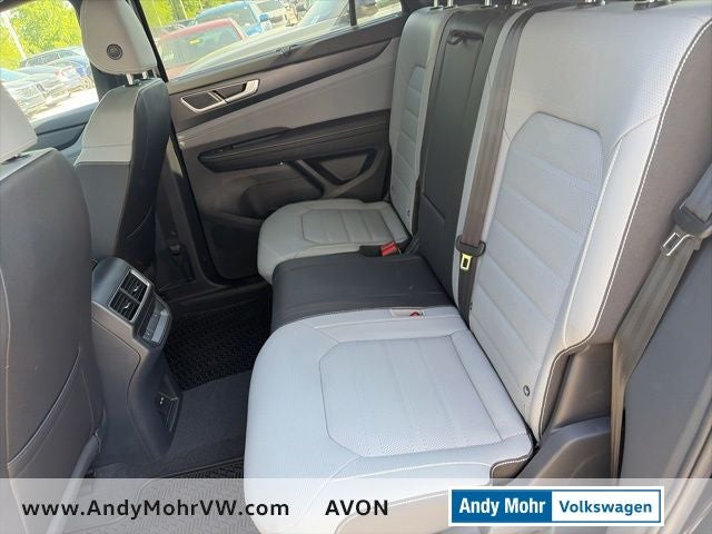 2026 Volkswagen Atlas Cross Sport 2.0T SEL R-Line Black