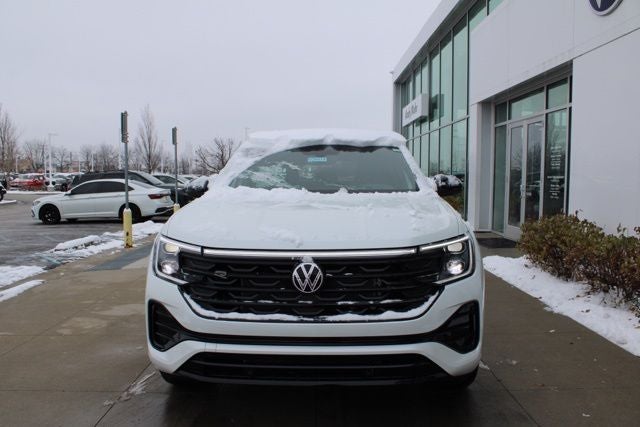 2026 Volkswagen Atlas Cross Sport 2.0T SEL R-Line Black