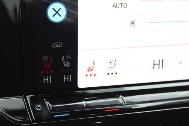 2026 Volkswagen Atlas Cross Sport 2.0T SEL R-Line Black