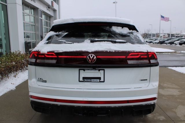 2026 Volkswagen Atlas Cross Sport 2.0T SEL R-Line Black