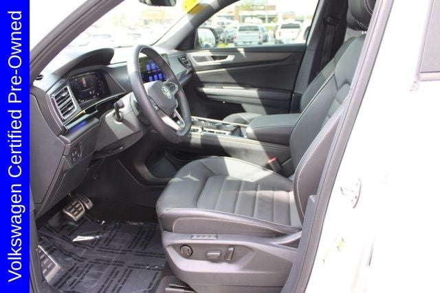 2025 Volkswagen Atlas Cross Sport 2.0T SEL R-Line Black