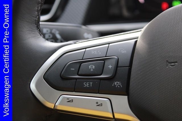 2025 Volkswagen Atlas Cross Sport 2.0T SEL R-Line Black