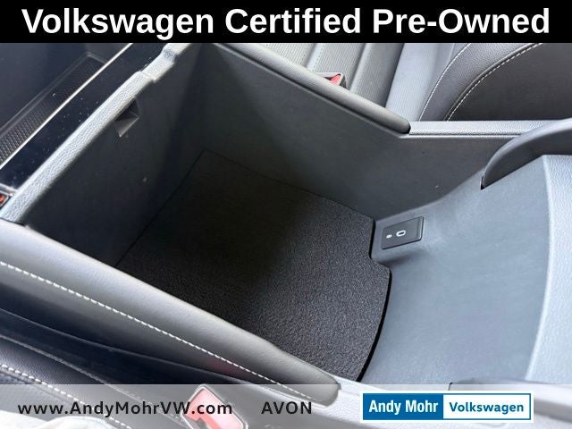 2024 Volkswagen Atlas Cross Sport 2.0T SEL R-Line