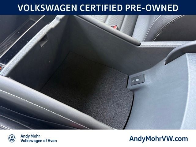 2024 Volkswagen Atlas Cross Sport 2.0T SEL R-Line
