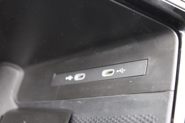 2025 Volkswagen ID.4 Pro