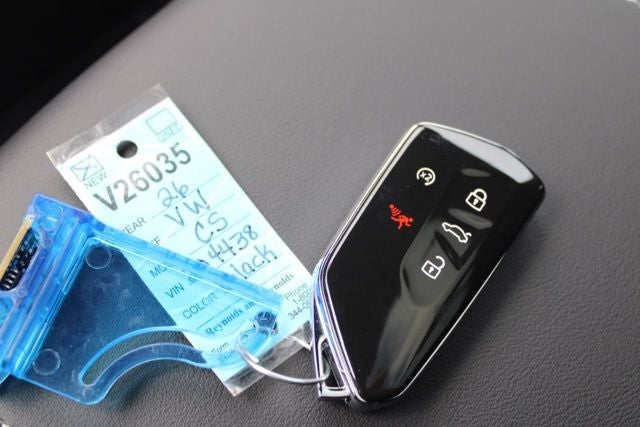 2026 Volkswagen Atlas Cross Sport 2.0T SEL Premium R-Line