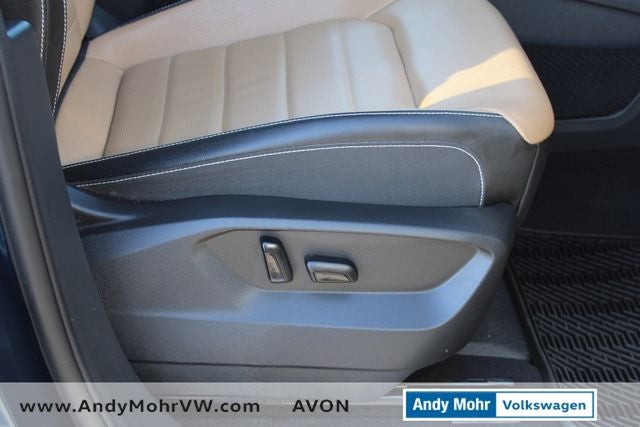 2022 Volkswagen Atlas Cross Sport 3.6L V6 SEL Premium R-Line