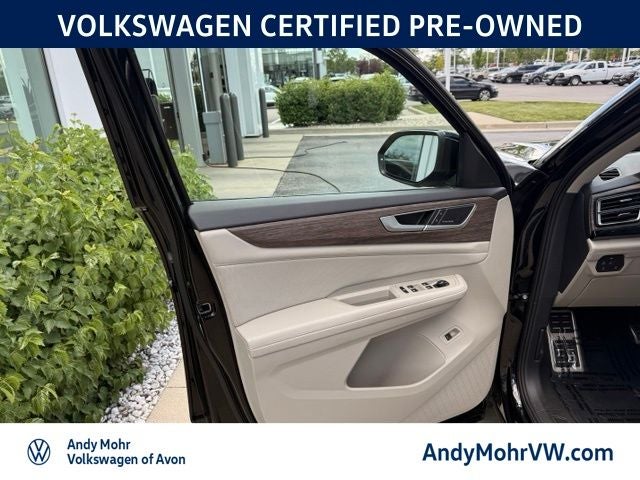 2024 Volkswagen Atlas 2.0T SEL Premium R-Line