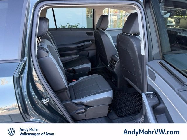 2027 Volkswagen Atlas SE w/Technology