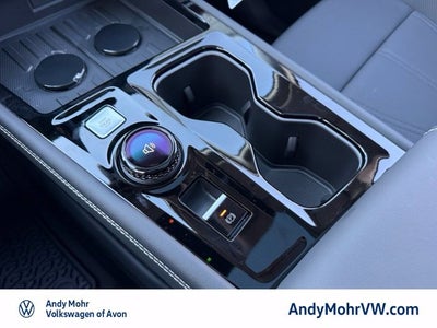 2027 Volkswagen Atlas SE w/Technology