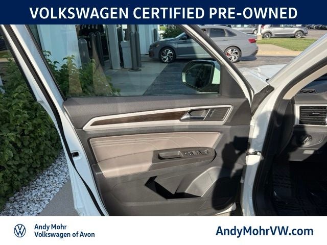 2022 Volkswagen Atlas 3.6L V6 SE w/Technology