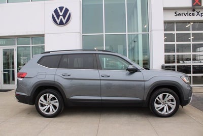 2022 Volkswagen Atlas 3.6L V6 SE w/Technology