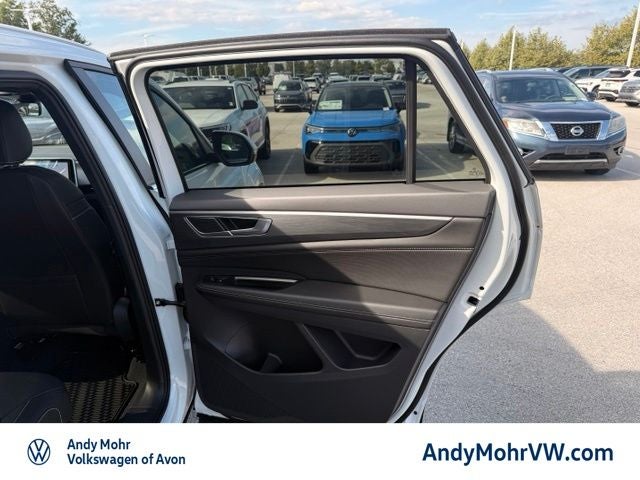 2026 Volkswagen Atlas Cross Sport 2.0T SE