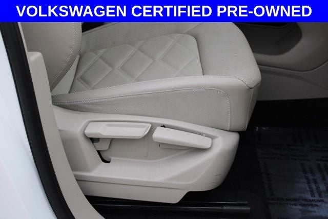 2024 Volkswagen Atlas 2.0T SE