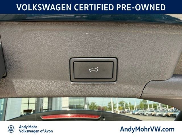 2023 Volkswagen Atlas Cross Sport 2.0T SEL R-Line Black