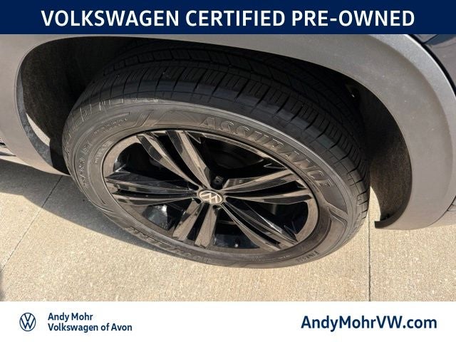 2023 Volkswagen Atlas Cross Sport 2.0T SEL R-Line Black