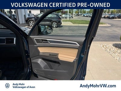 2023 Volkswagen Atlas Cross Sport 2.0T SEL R-Line Black