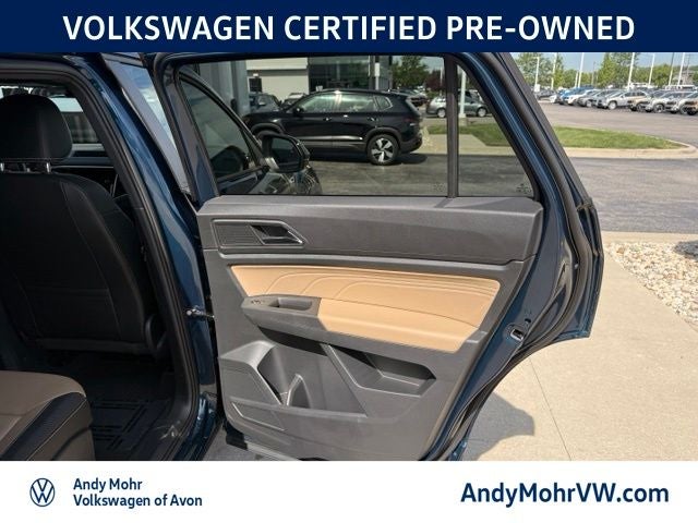 2023 Volkswagen Atlas Cross Sport 2.0T SEL R-Line Black