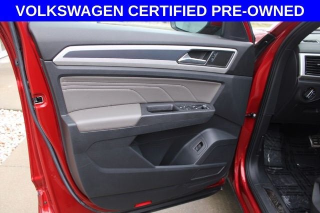 2022 Volkswagen Atlas Cross Sport 3.6L V6 SEL R-Line