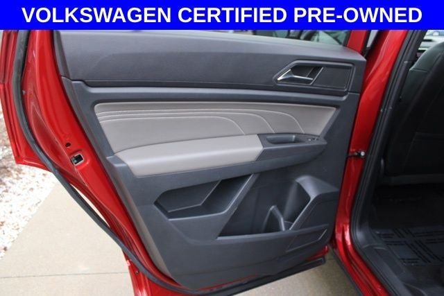 2022 Volkswagen Atlas Cross Sport 3.6L V6 SEL R-Line