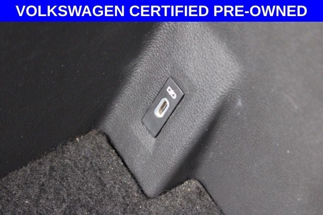 2022 Volkswagen Atlas Cross Sport 3.6L V6 SEL R-Line