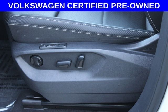 2023 Volkswagen Atlas Cross Sport 3.6L V6 SEL R-Line