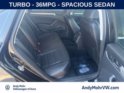 2018 Volkswagen Passat 2.0T R-Line