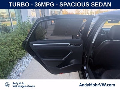 2018 Volkswagen Passat 2.0T R-Line