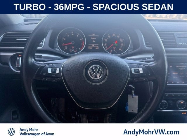 2018 Volkswagen Passat 2.0T R-Line