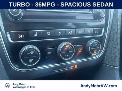2018 Volkswagen Passat 2.0T R-Line