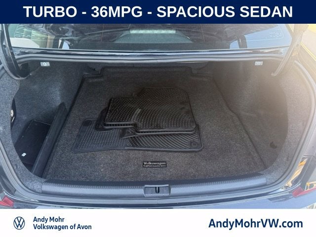 2018 Volkswagen Passat 2.0T R-Line