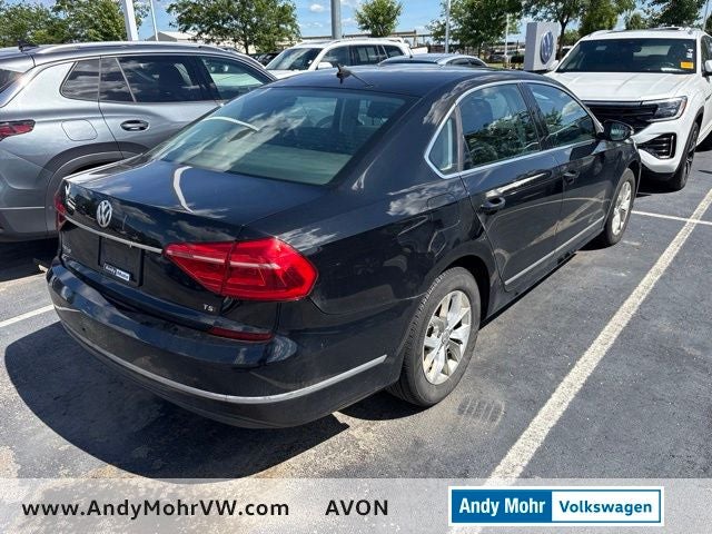 2016 Volkswagen Passat Base
