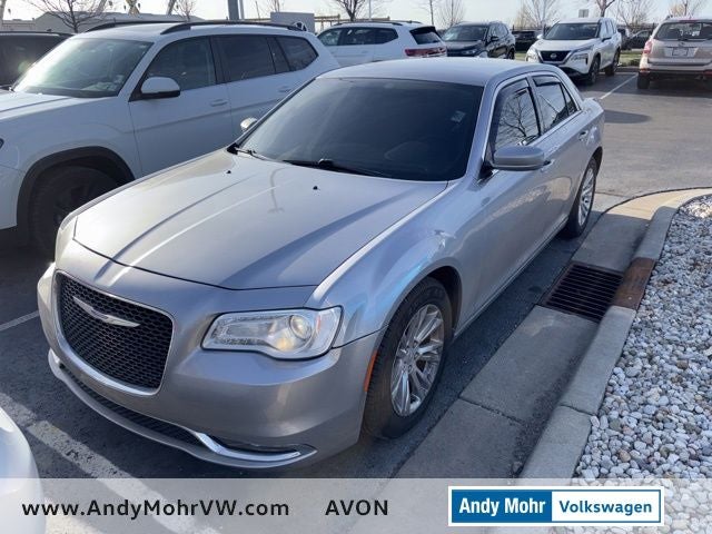 2018 Chrysler 300 Touring