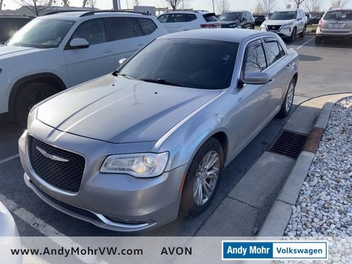 2018 Chrysler 300 Touring