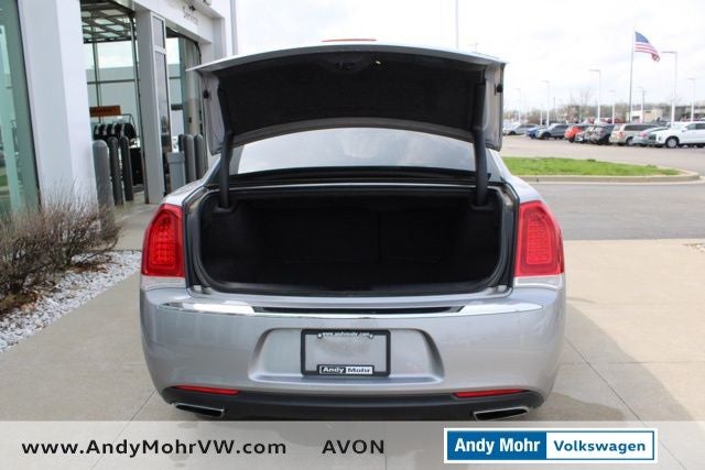 2018 Chrysler 300 Touring