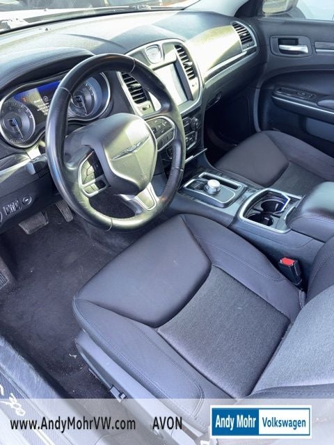 2018 Chrysler 300 Touring