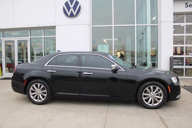 2016 Chrysler 300 C