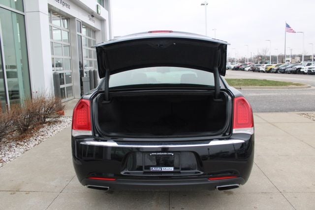 2016 Chrysler 300 C
