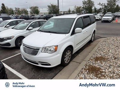 2016 Chrysler Town & Country Touring