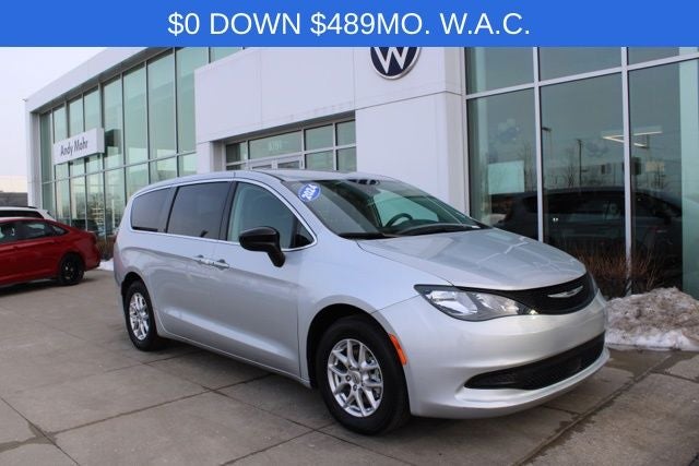 2024 Chrysler Voyager LX