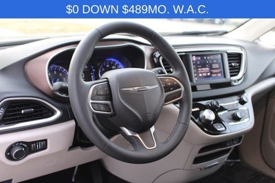 2024 Chrysler Voyager LX