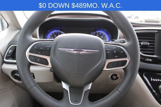 2024 Chrysler Voyager LX