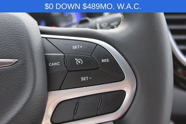 2024 Chrysler Voyager LX